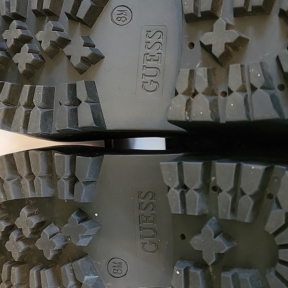 GUESS Red and Black Plaid Boots New In Box - Picture 12 of 16